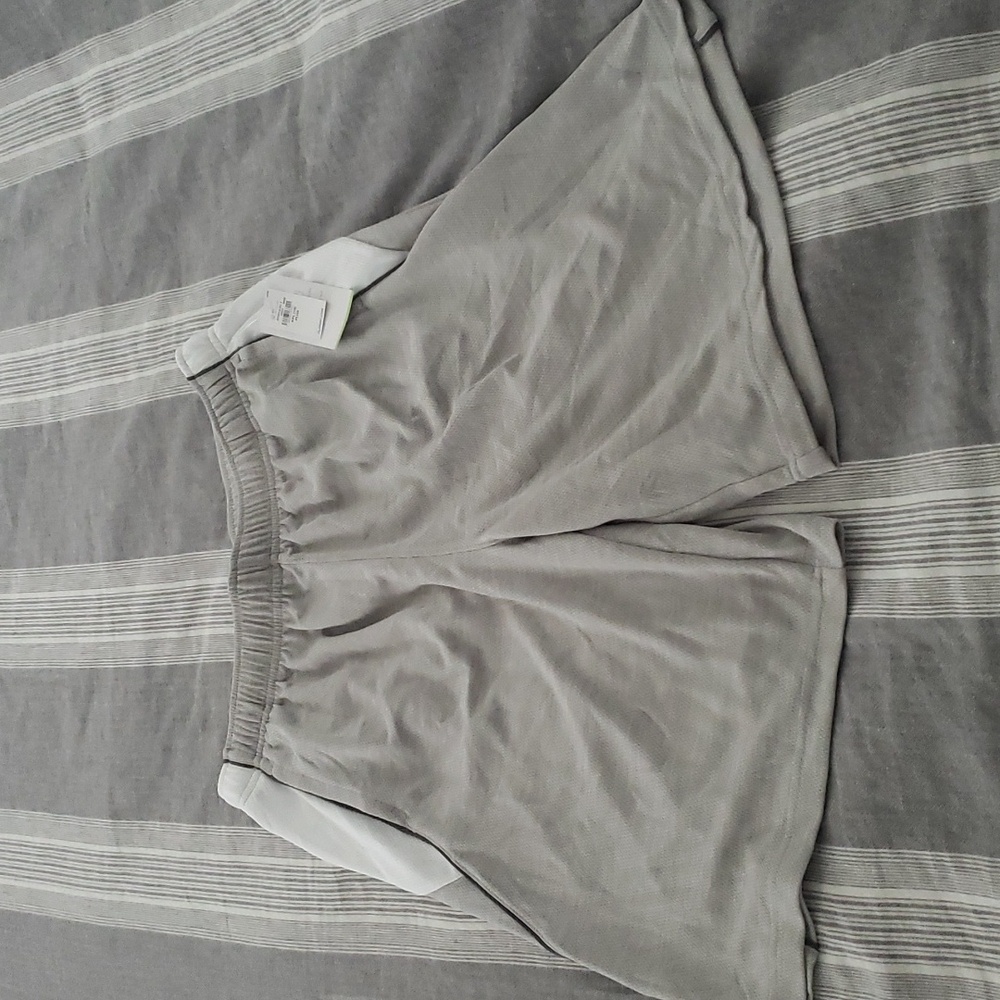 Old Navy Go Dry Gray Shorts‎